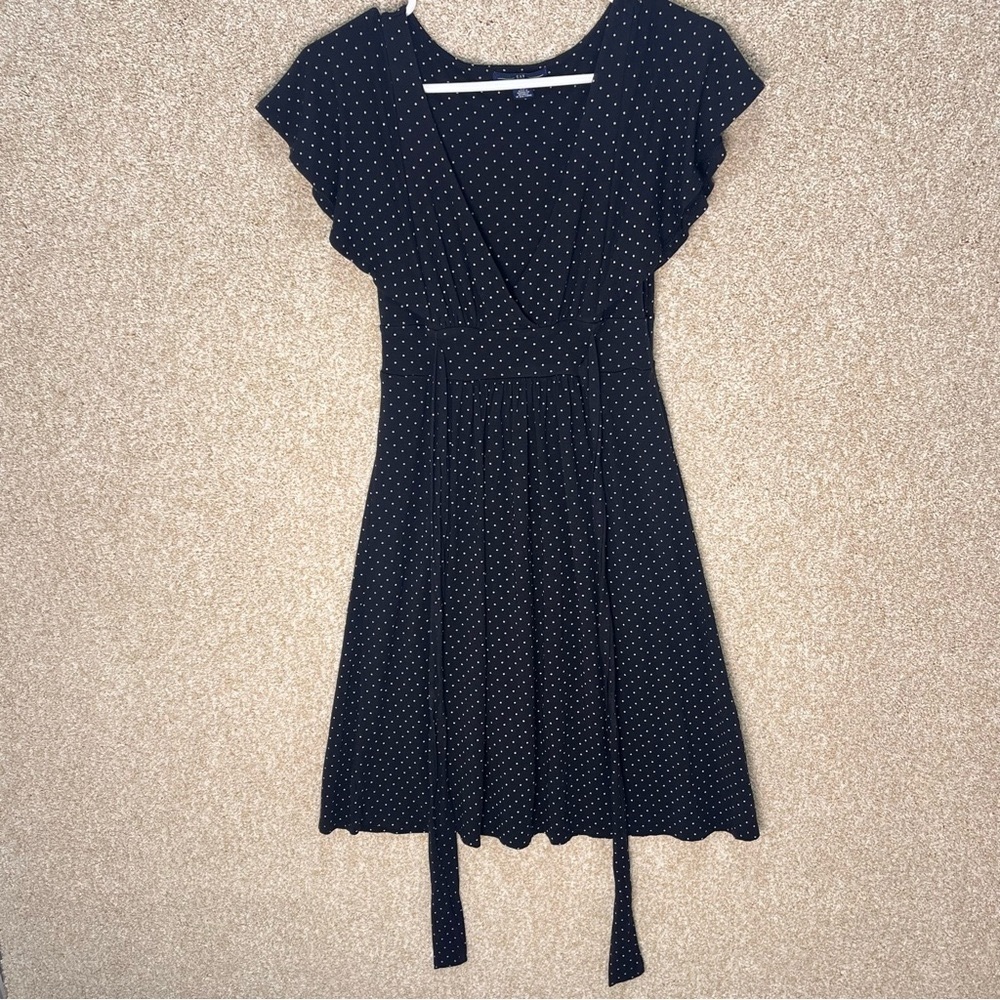 Imperfect Gap black polka dot dress flutter sleeve tie back stretchy 2007 spring